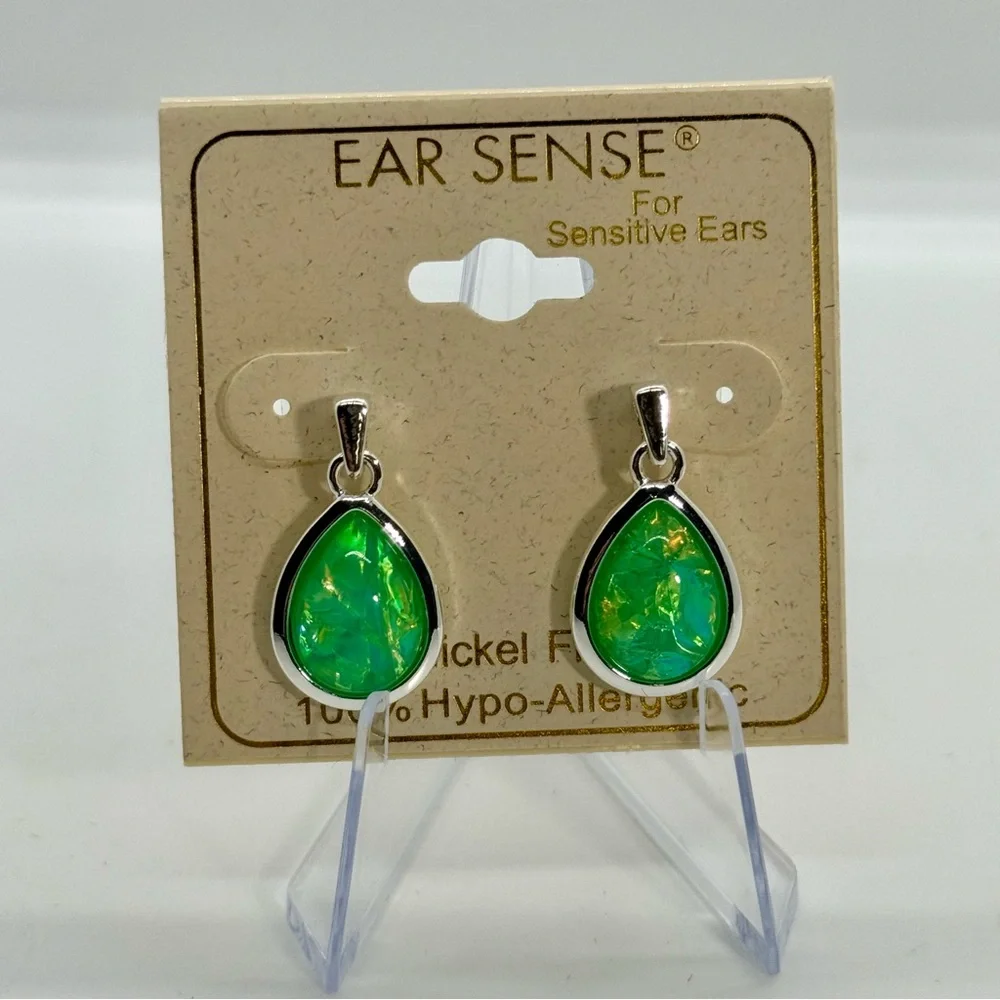 Chic Silver and Green Teardrop Earrings‎ - Nickel Free NWT